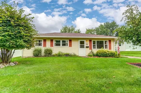 5661 Sharp Rd, Dayton, OH 45432 photo 3