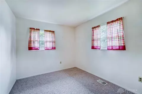5661 Sharp Rd, Dayton, OH 45432 photo 16