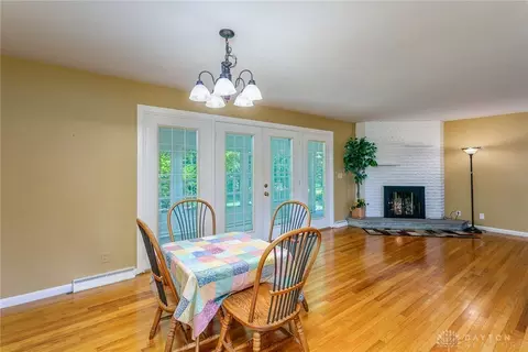 811 Wellington Dr, Springfield, OH 45506 photo 10