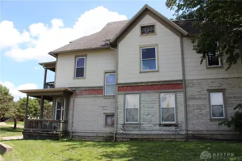 133 E Pleasant St, Springfield, OH 45505 photo 2
