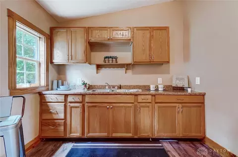 321 Monroe St, Springfield, OH 45505 photo 17