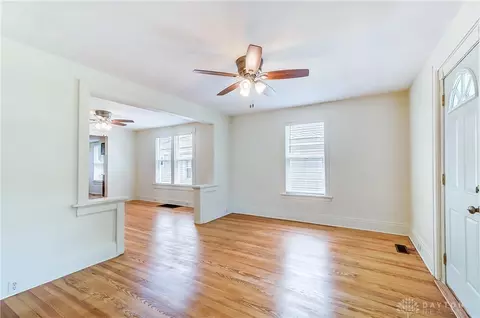 2832 Grace Ave, Dayton, OH 45420 photo 9