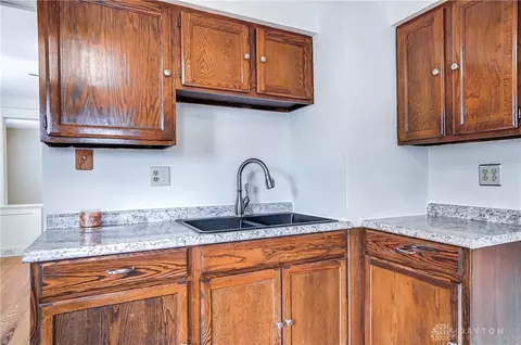 2832 Grace Ave, Dayton, OH 45420 photo 20