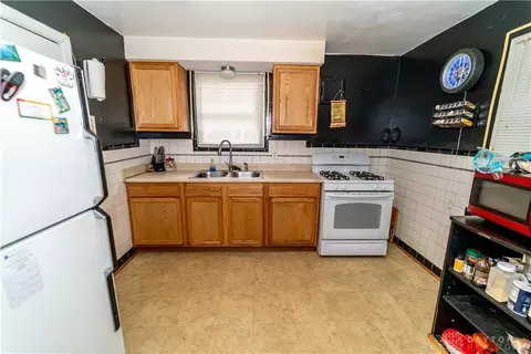 5404 Reading Rd, Cincinnati, OH 45237 photo 11