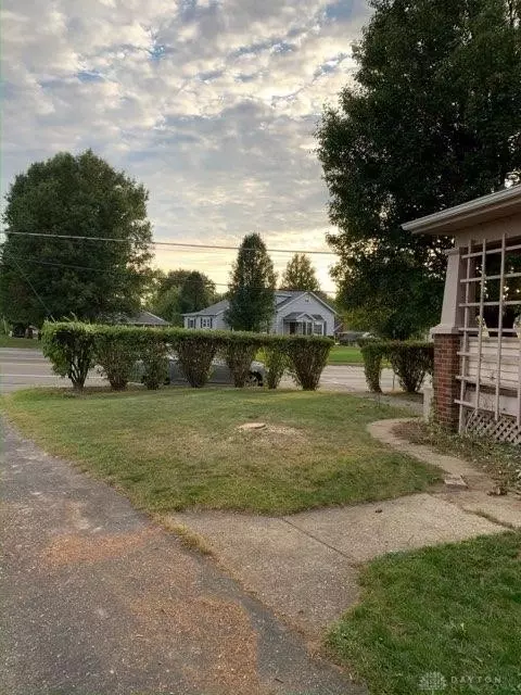 3012 E High St, Springfield, OH 45505 photo 2