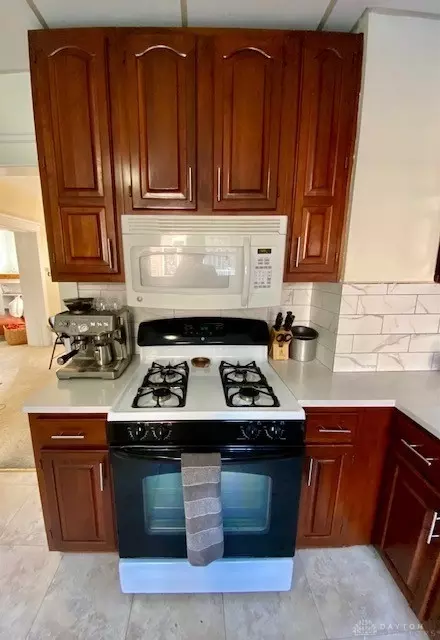 3012 E High St, Springfield, OH 45505 photo 16