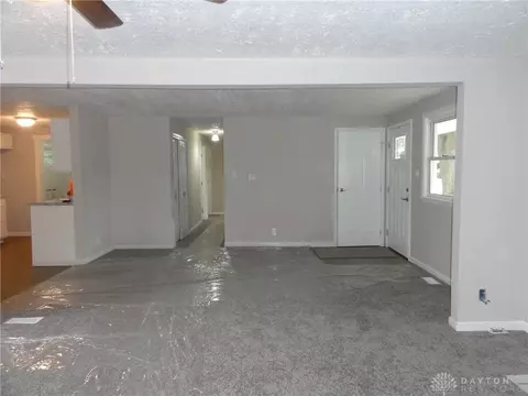 424 Maplecrest Dr, Troy, OH 45373 photo 8