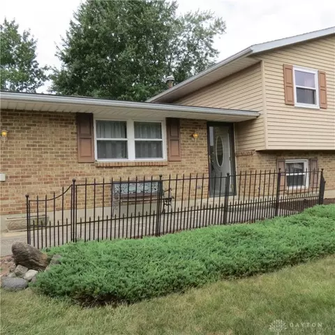 2405 Aldrin, Sidney, OH 45365 photo 2