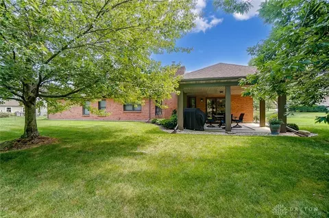 3925 Eagle Point Dr, Beavercreek, OH 45430 photo 39