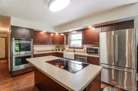 3925 Eagle Point Dr, Beavercreek, OH 45430 photo 13