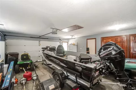 3925 Eagle Point Dr, Beavercreek, OH 45430 photo 34