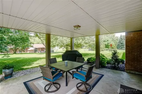 3925 Eagle Point Dr, Beavercreek, OH 45430 photo 38