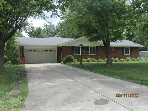 1856 Timberline Trl, Springfield, OH 45503 photo 2