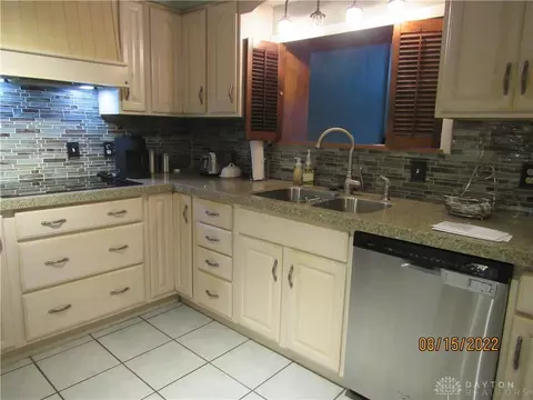 1856 Timberline Trl, Springfield, OH 45503 photo 15