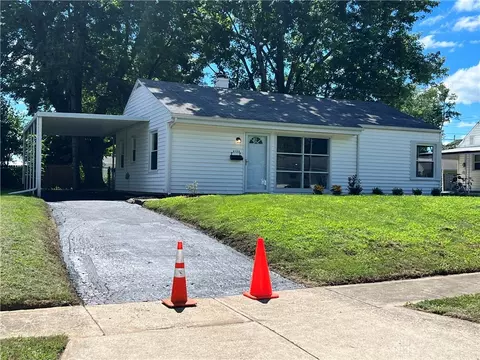 2135 Tanager Rd, Springfield, OH 45505 photo 2