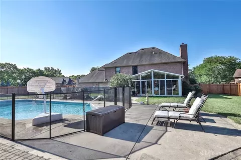 8611 Glen Eagle Ct, Springboro, OH 45066 photo 32