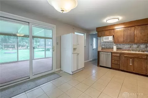 5545 Marshall Rd, Dayton, OH 45429 photo 9