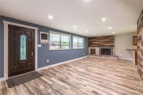5545 Marshall Rd, Dayton, OH 45429 photo 5