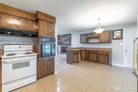 5545 Marshall Rd, Dayton, OH 45429 photo 10