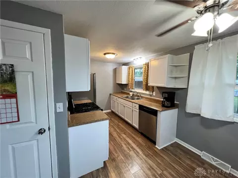 1133 Blaine Ave, Springfield, OH 45503 photo 4