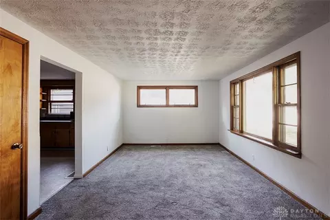 262 Hedge Dr, Springfield, OH 45504 photo 4