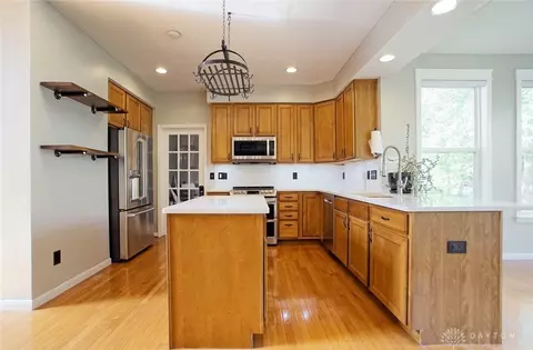 5708 Pepperridge Ct, Maineville, OH 45039 photo 7
