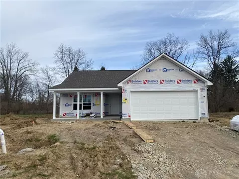 11 Clinchfield Ct, New Lebanon, OH 45345