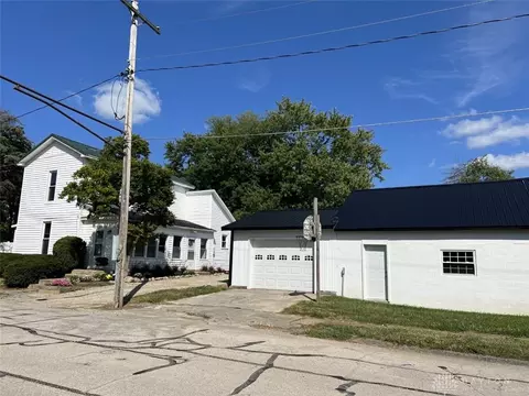 130 N Maple St, Eldorado, OH 45321 photo 4
