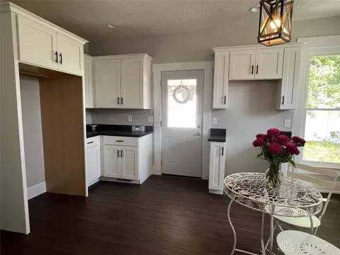 130 N Maple St, Eldorado, OH 45321 photo 7