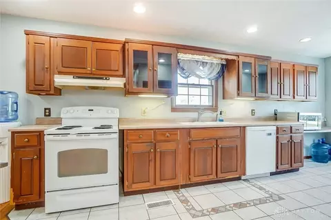 2955 Sun Valley Dr, Springfield, OH 45505 photo 19