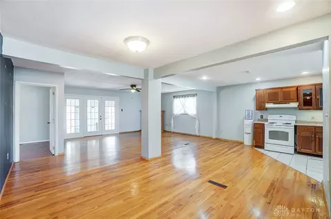 2955 Sun Valley Dr, Springfield, OH 45505 photo 10