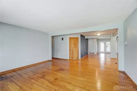2955 Sun Valley Dr, Springfield, OH 45505 photo 8