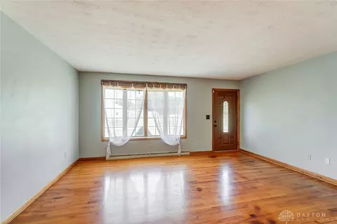 2955 Sun Valley Dr, Springfield, OH 45505 photo 5