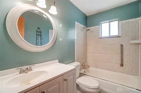 2955 Sun Valley Dr, Springfield, OH 45505 photo 32