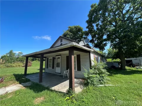 701 Spring Ave, Franklin, OH 45005 photo 2