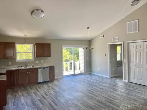16 E Persimmon, Hamilton, OH 45013 photo 3