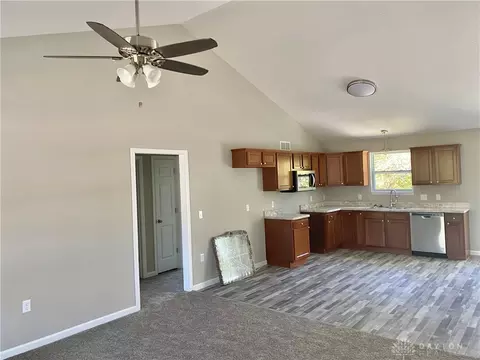 16 E Persimmon, Hamilton, OH 45013 photo 2