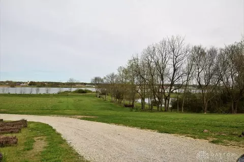 1320 S Bird Rd, Springfield Twp, OH 45505 photo 2