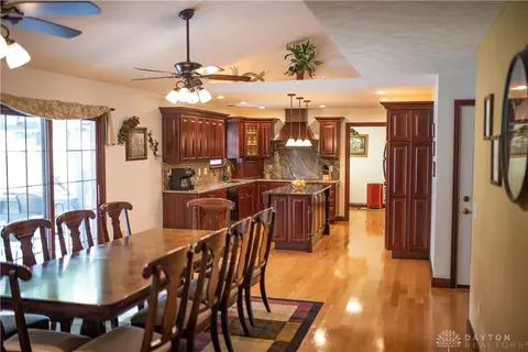 1422 Kingsgate Rd, Springfield, OH 45503 photo 22