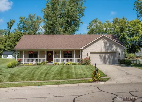 1422 Kingsgate Rd, Springfield, OH 45503 photo 2