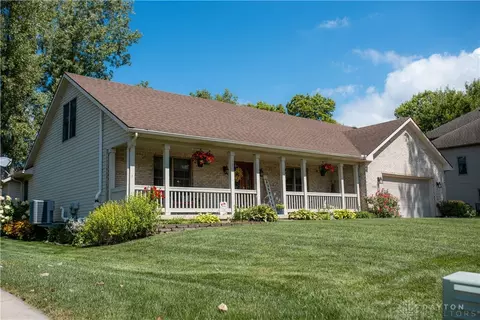1422 Kingsgate Rd, Springfield, OH 45503 photo 3