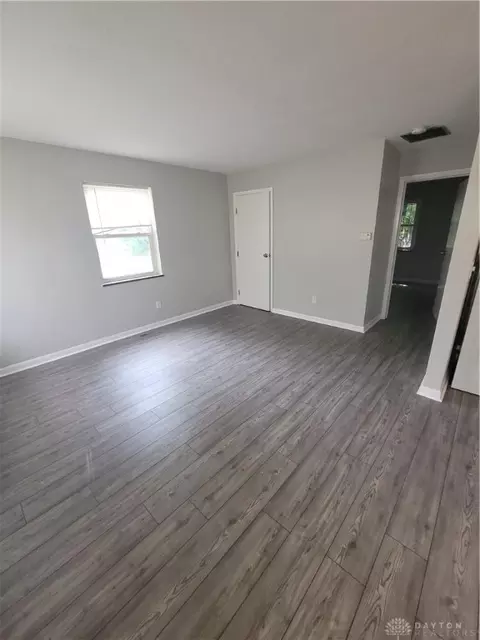 446 E Siebenthaler Ave, Dayton, OH 45405 photo 5