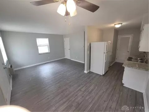 446 E Siebenthaler Ave, Dayton, OH 45405 photo 7