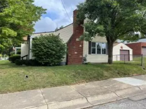 1400 N Plum St, Springfield, OH 45504 photo 3