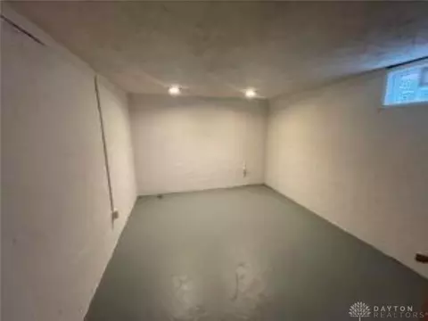 1400 N Plum St, Springfield, OH 45504 photo 17