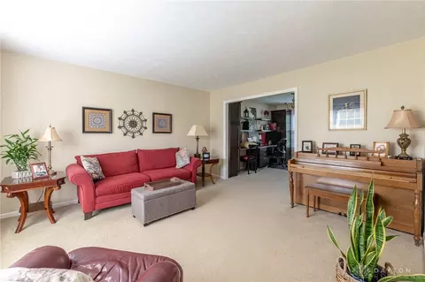 30 Brandon Ct, Springboro, OH 45066 photo 6
