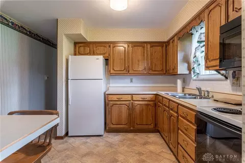 9116 Kipton Dr, Franklin, OH 45005 photo 9