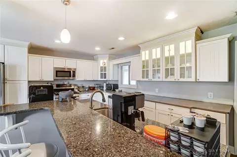 416 W Possum Rd, Springfield, OH 45506 photo 16