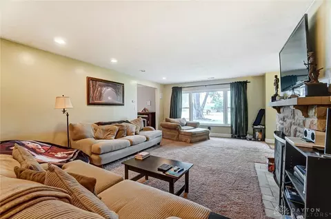 416 W Possum Rd, Springfield, OH 45506 photo 11