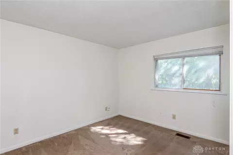 3224 Eastham St, Springfield, OH 45503 photo 18